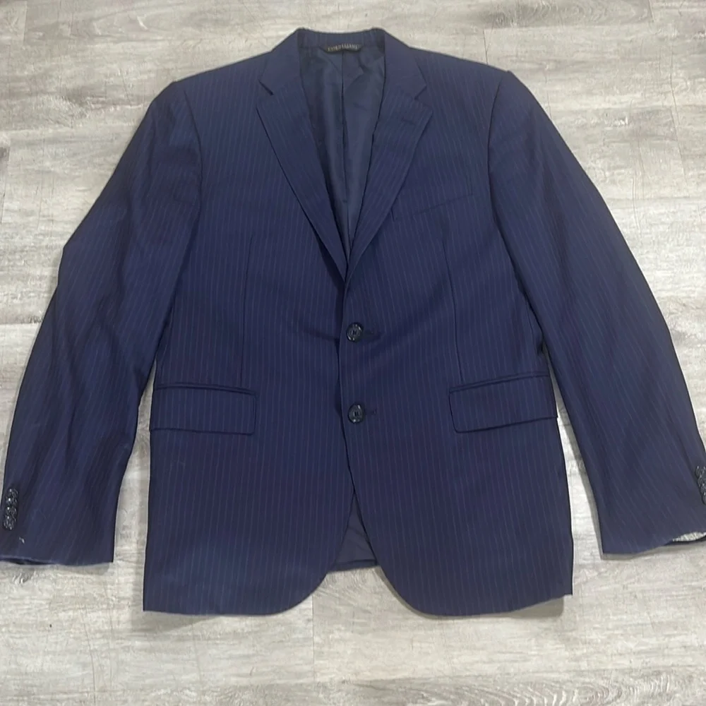 Corneliani Men’s 2 button navy striped blazer 42R (Europe 52R)